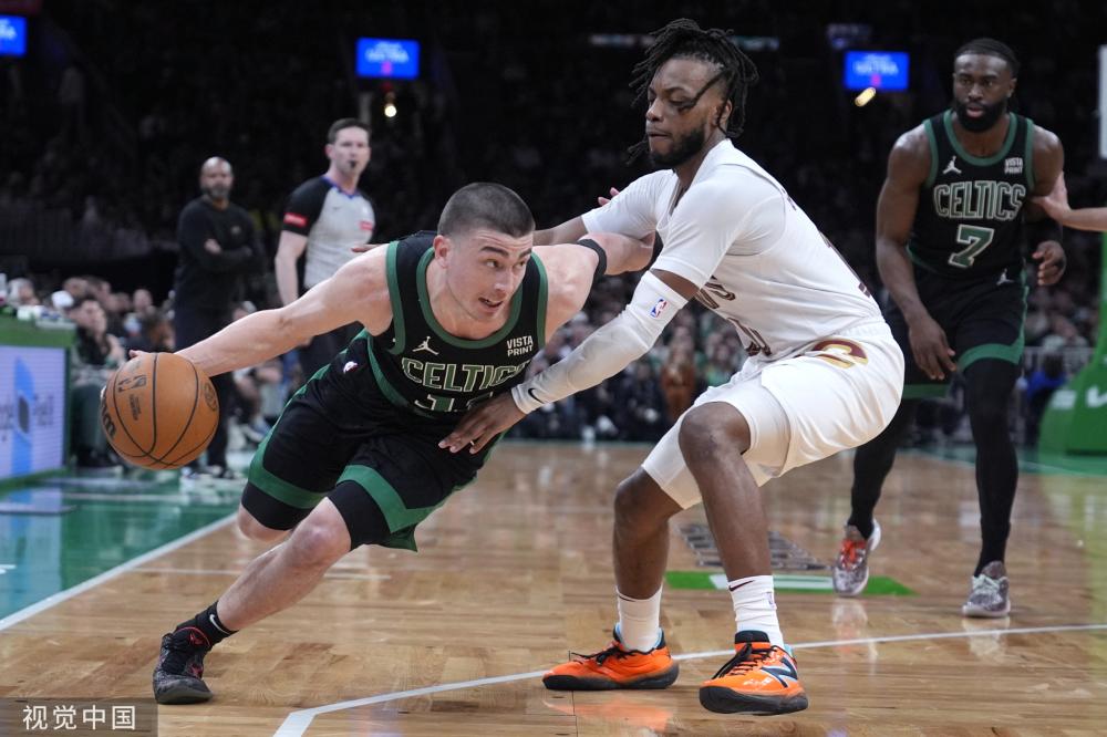 更让年轻球 更让年轻球