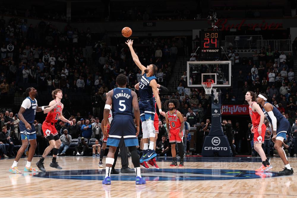 是苑维玮给 是苑维玮给